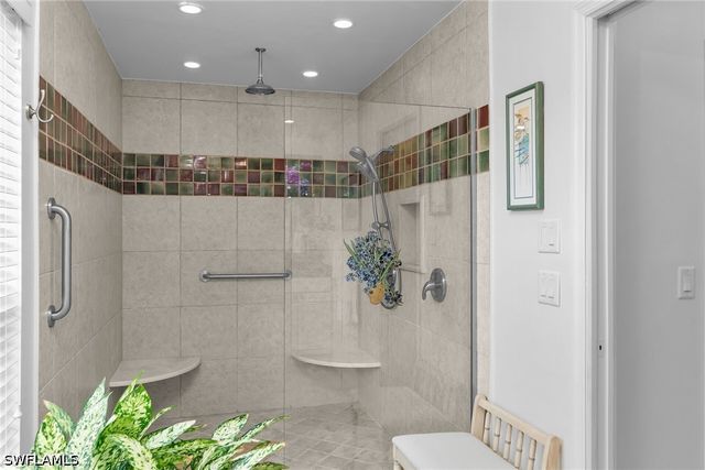 1916 Countess CT, Naples, FL 34110