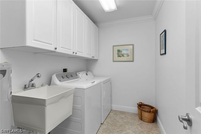 1916 Countess CT, Naples, FL 34110