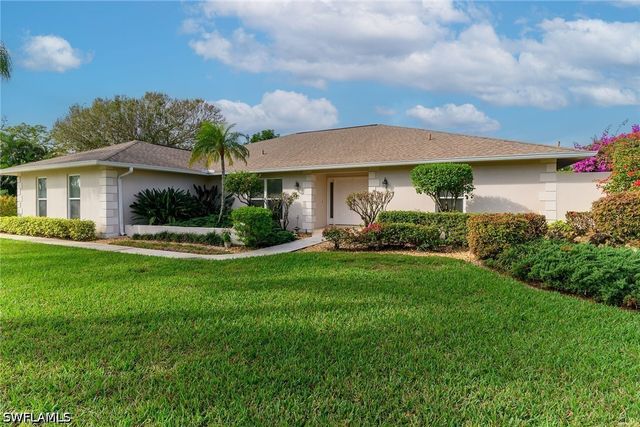 1916 Countess CT, Naples, FL 34110