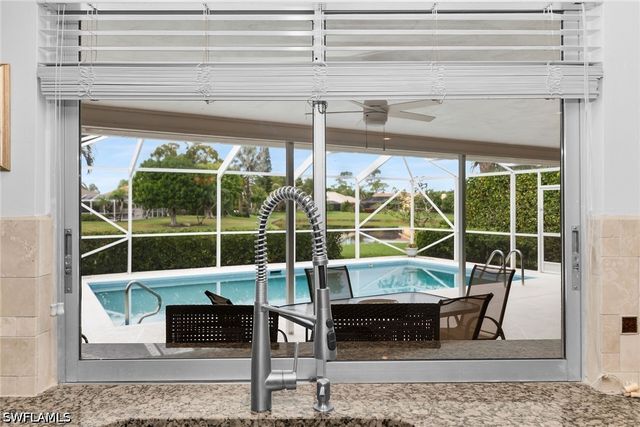 1916 Countess CT, Naples, FL 34110