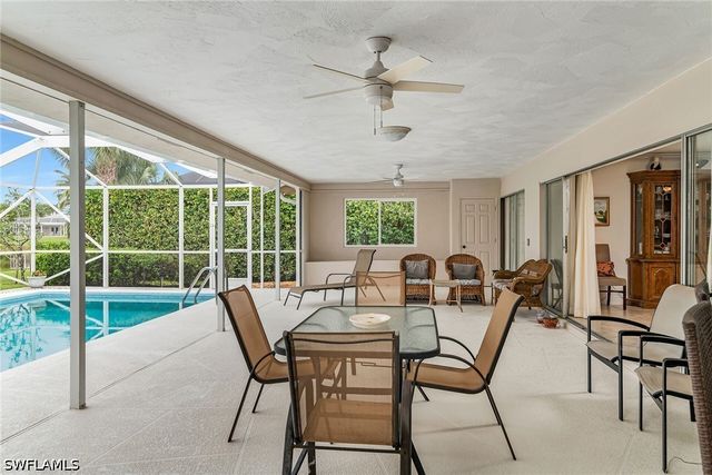 1916 Countess CT, Naples, FL 34110