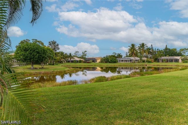 1916 Countess CT, Naples, FL 34110