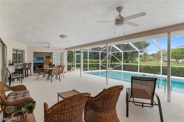 1916 Countess CT, Naples, FL 34110