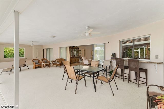 1916 Countess CT, Naples, FL 34110