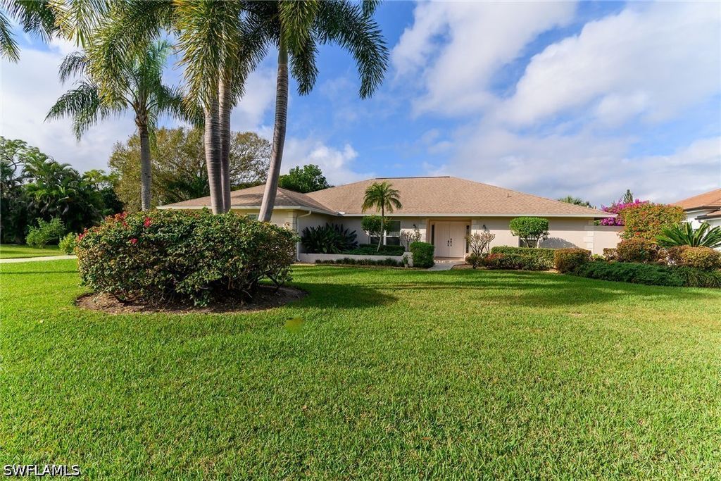 1916 Countess CT, Naples, FL 34110
