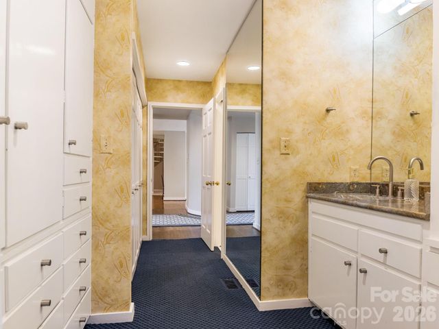 5101 Gorham Drive, Charlotte, NC 28226