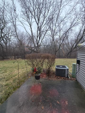 9935 Russell Avenue N 7, Brooklyn Park, MN 55444