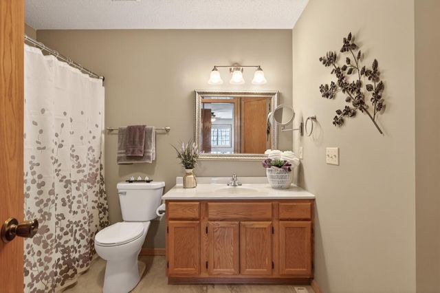 9935 Russell Avenue N 7, Brooklyn Park, MN 55444