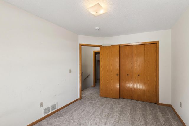 9935 Russell Avenue N 7, Brooklyn Park, MN 55444