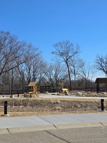 9935 Russell Avenue N 7, Brooklyn Park, MN 55444