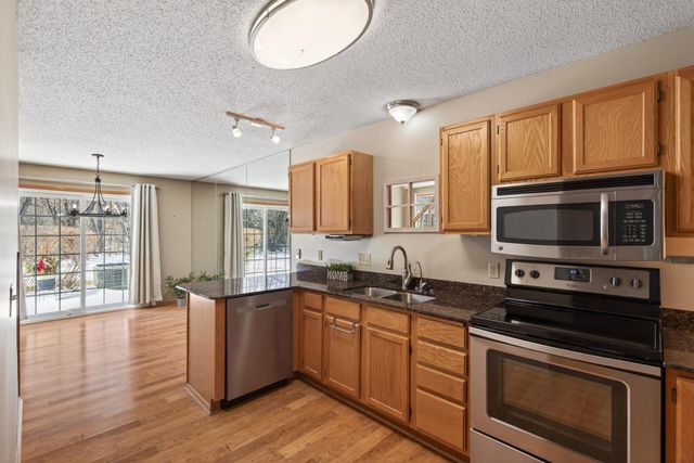 9935 Russell Avenue N 7, Brooklyn Park, MN 55444