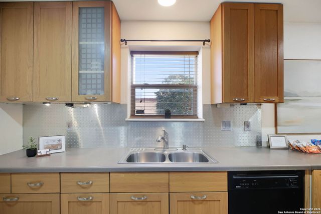 7535 Linkside, San Antonio, TX 78240