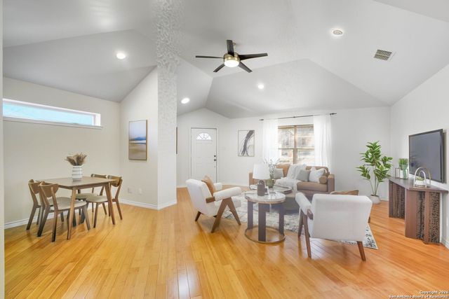 7535 Linkside, San Antonio, TX 78240