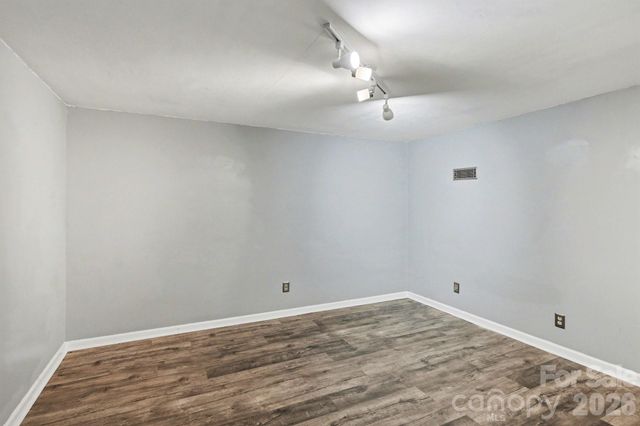 270 Oakland Avenue, Mocksville, NC 27028