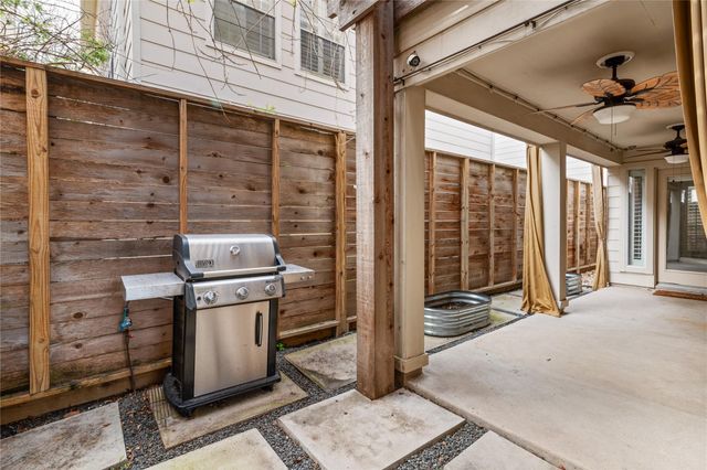 5223 Gibson Street, Houston, TX 77007