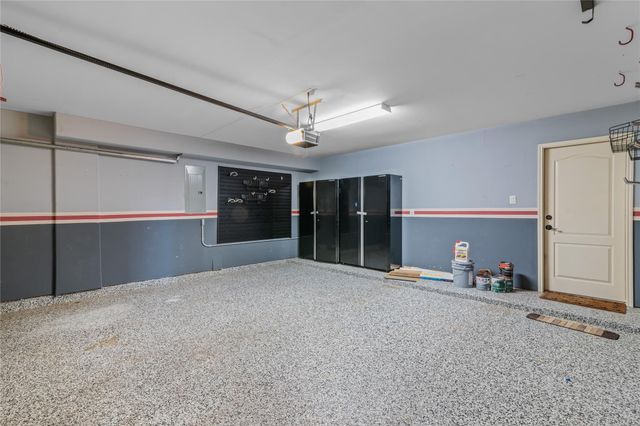 5223 Gibson Street, Houston, TX 77007