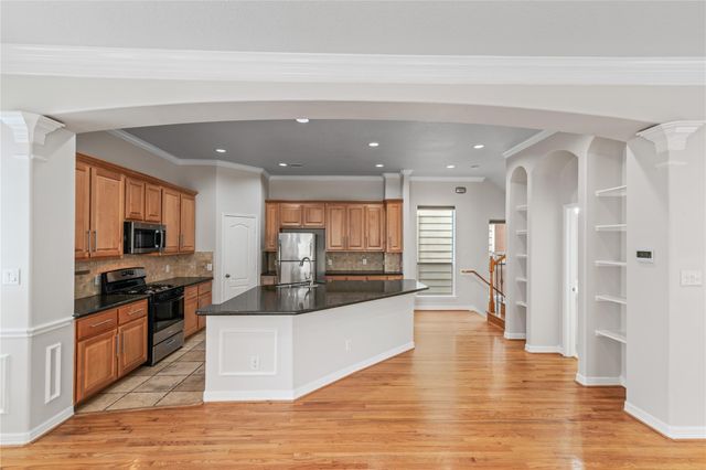 5223 Gibson Street, Houston, TX 77007