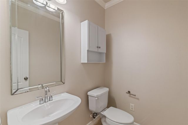 5223 Gibson Street, Houston, TX 77007