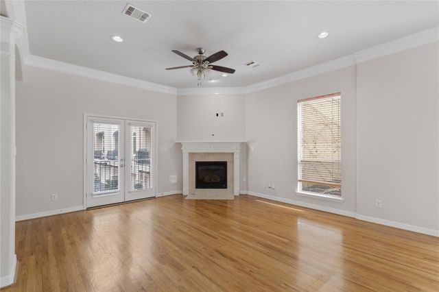 5223 Gibson Street, Houston, TX 77007