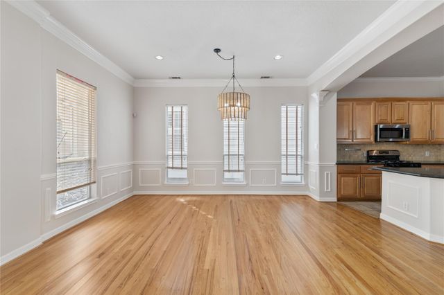 5223 Gibson Street, Houston, TX 77007