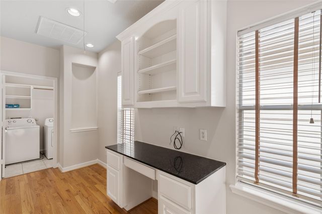 5223 Gibson Street, Houston, TX 77007