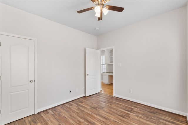 5223 Gibson Street, Houston, TX 77007