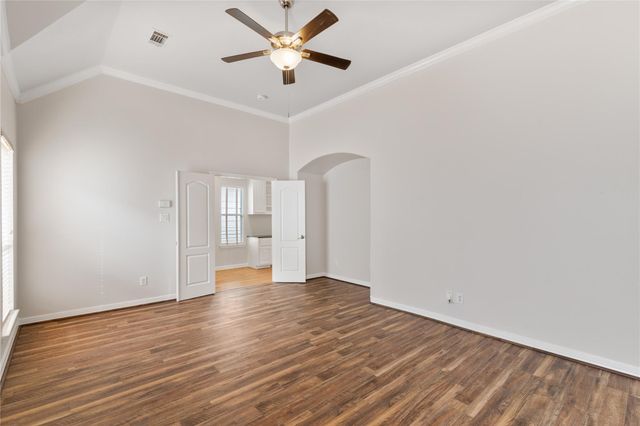 5223 Gibson Street, Houston, TX 77007