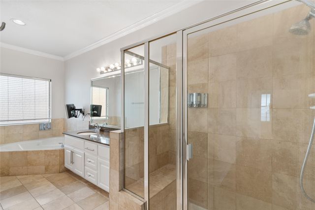 5223 Gibson Street, Houston, TX 77007