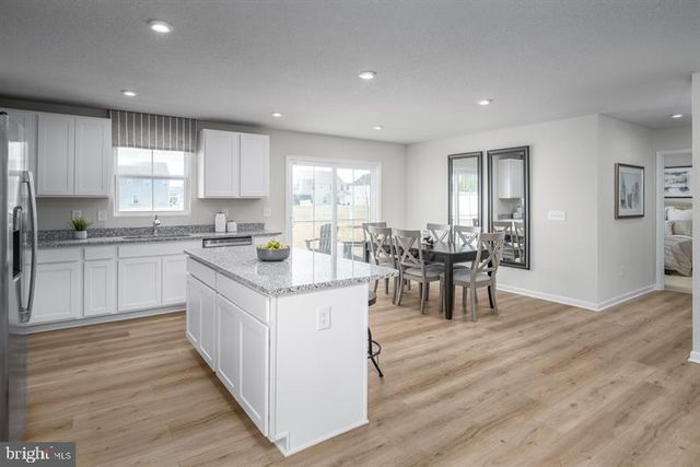 120 LIMESTONE DR, Dillsburg, PA 17019