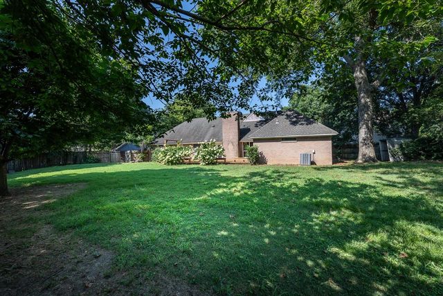 7776 GREY SQUIRREL CV, Cordova, TN 38016