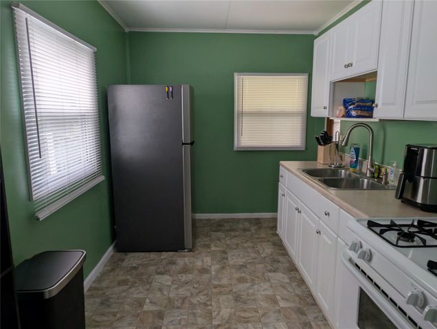 1114 W 38TH Street, Erie, PA 16508
