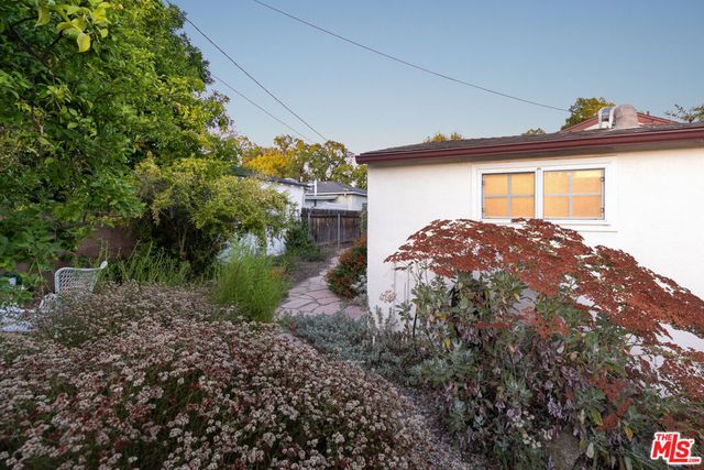 1809 N Rose Street, Burbank, CA 91505