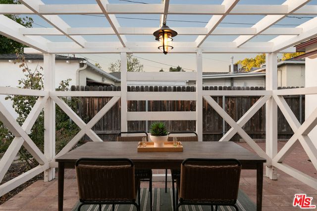 1809 N Rose Street, Burbank, CA 91505