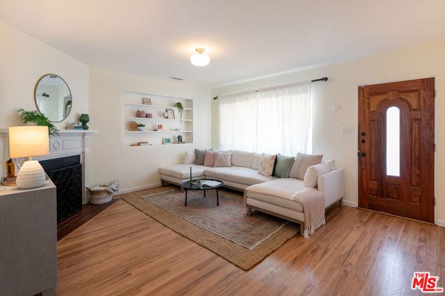 1809 N Rose Street, Burbank, CA 91505