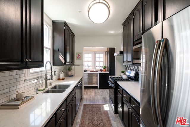 1809 N Rose Street, Burbank, CA 91505