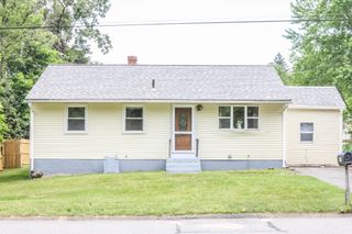 109 Bacon Rd, Springfield, MA 01119