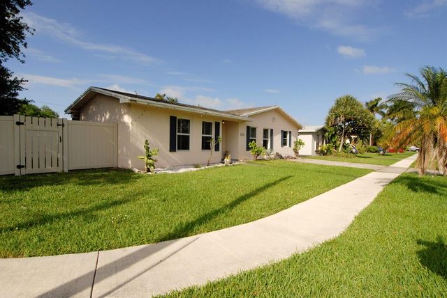 205 SE 4th Terrace 1-2, Dania Beach, FL 33004