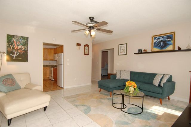 205 SE 4th Terrace 1-2, Dania Beach, FL 33004
