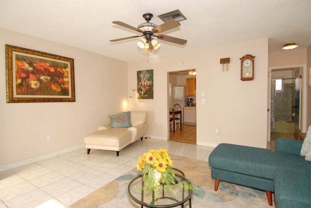 205 SE 4th Terrace 1-2, Dania Beach, FL 33004