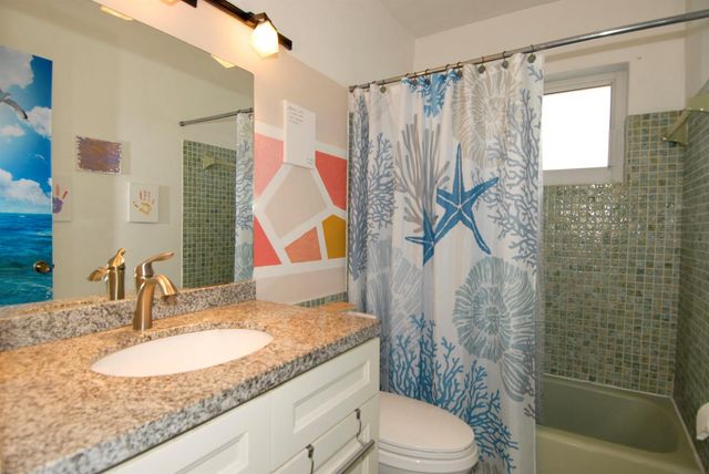 205 SE 4th Terrace 1-2, Dania Beach, FL 33004