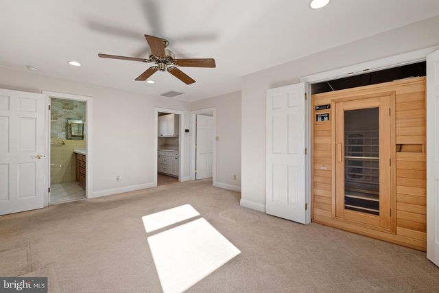 2705 TONBRIDGE DR, Wilmington, DE 19810