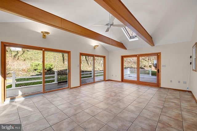 2705 TONBRIDGE DR, Wilmington, DE 19810