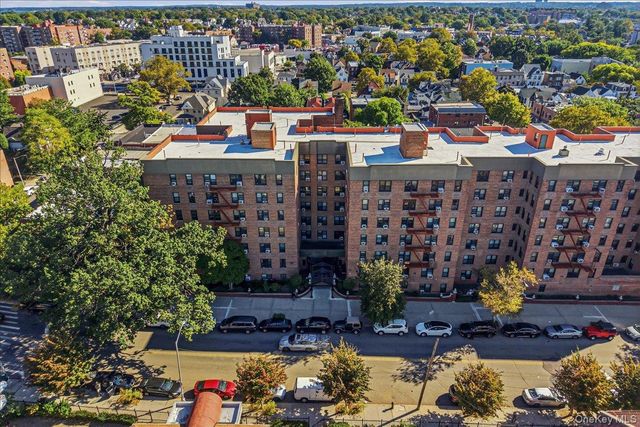 3815 149th Street 4L, Flushing, NY 11354