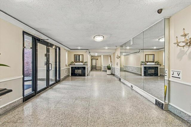 3815 149th Street 4L, Flushing, NY 11354