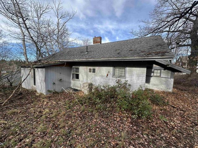 960 NE Maple St, Pullman, WA 99163