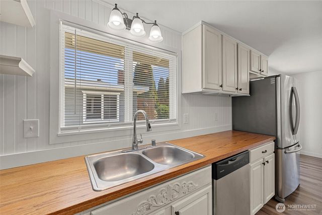 480 SE Ely Street, Oak Harbor, WA 98277