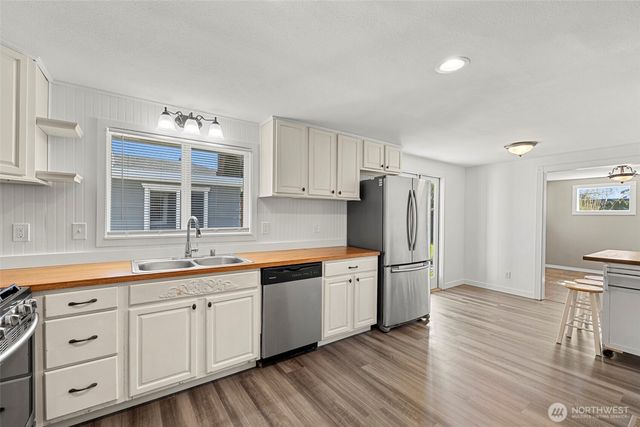 480 SE Ely Street, Oak Harbor, WA 98277