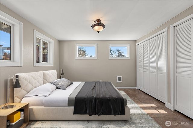 480 SE Ely Street, Oak Harbor, WA 98277