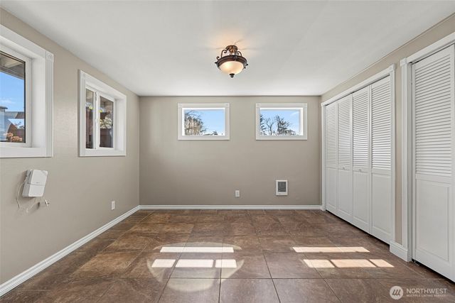 480 SE Ely Street, Oak Harbor, WA 98277