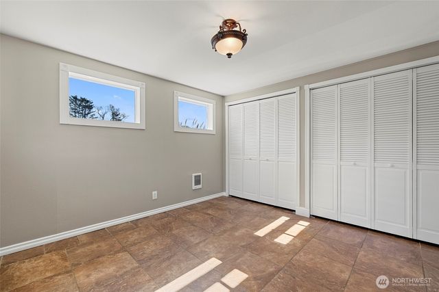 480 SE Ely Street, Oak Harbor, WA 98277